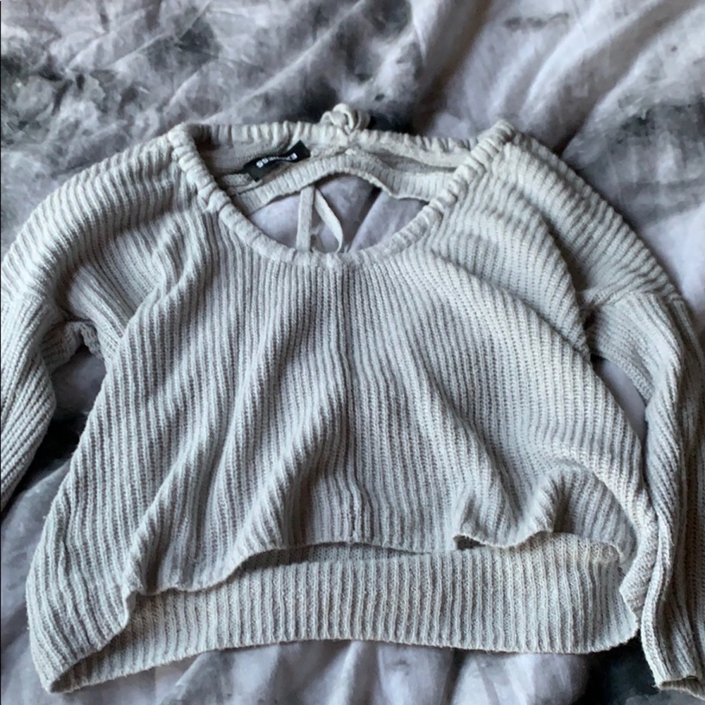 gray sweater